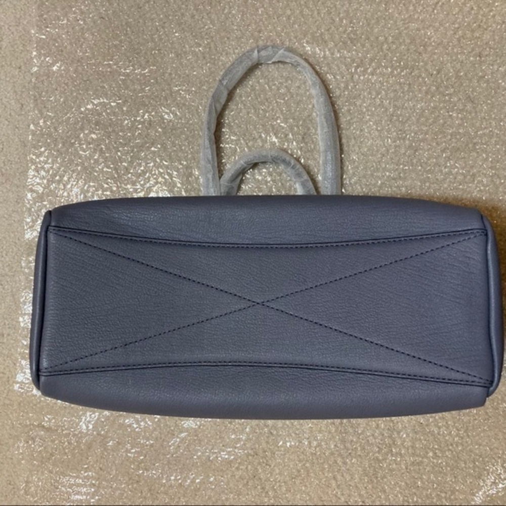 Marc Jacobs The Protege tote bag in Shadow Sz 11''H x 14''W 6''D on the top 16”W - Picture 12 of 16
